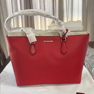 *NWT* Michael Kors Bright Red Large Shelia Multifunction Tote Bag